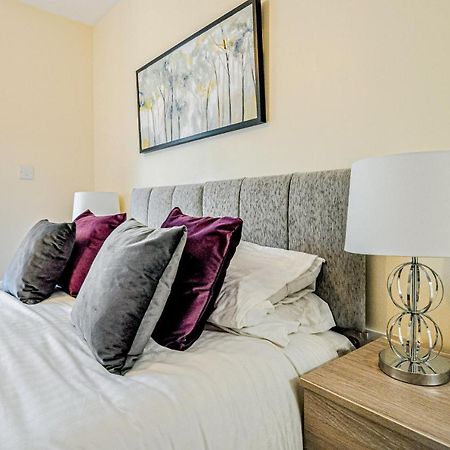 Kings Quarter - Four Bed Apartment - #0202 Maidenhead Exteriér fotografie
